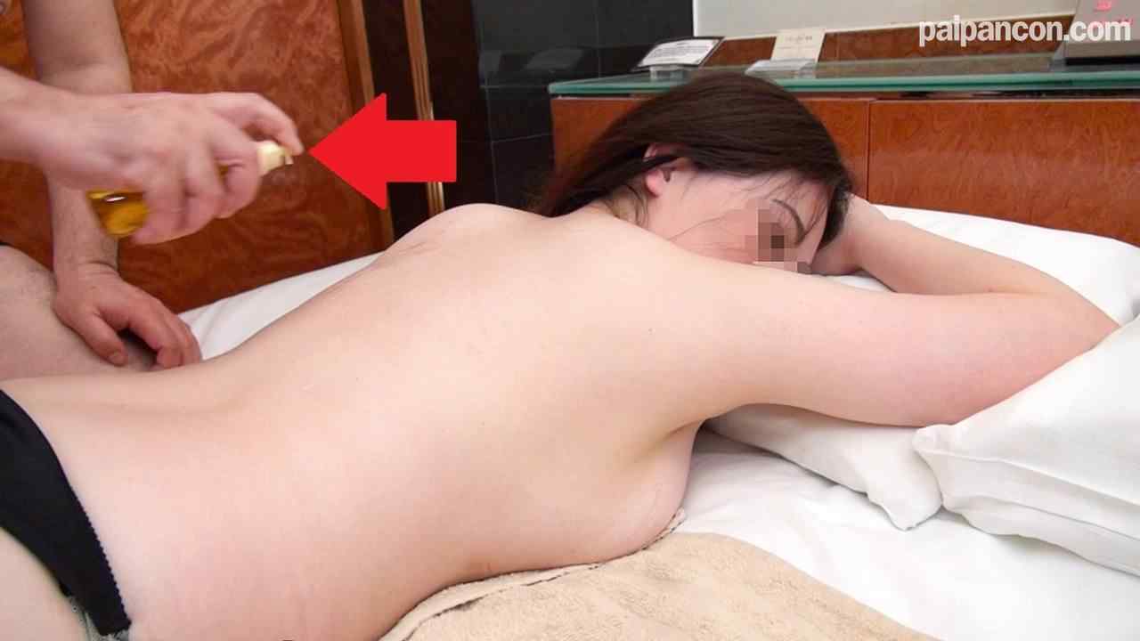 FC2-PPV-1290921 - 【個人】37歳 爆乳Hカップの人妻とオイルマッサージ乱交３P。穴という穴を犯されて悦び中出しイキ乱れる浮気妻 thumbnail_0.jpg