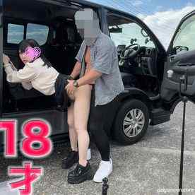 FC2-PPV-4328059 - 完全顔出し！超有名メイド喫茶勤務の、１８歳、現*役女子大生！！初野外SEX、１m先で歩行者が行き交う脇道で、連続イキ倒れ！NTR、裏切り、中出し２回戦『個人撮影』個撮４０９人目
