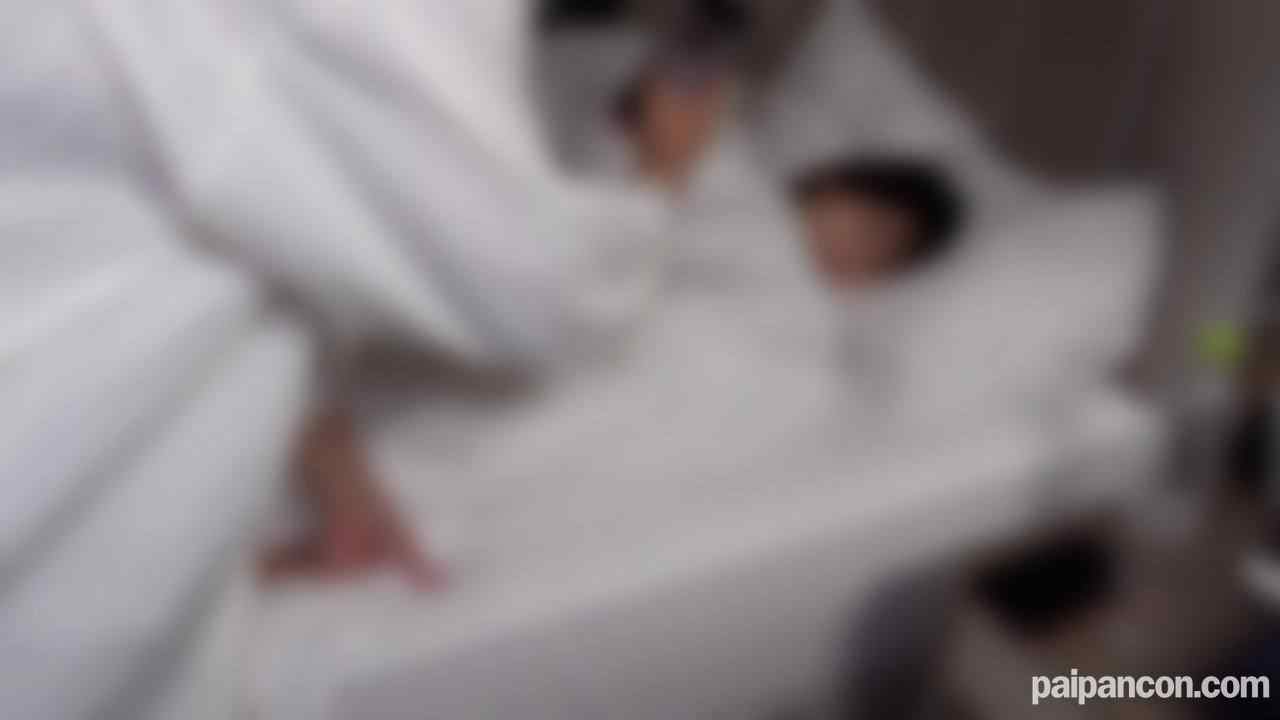 FC2-PPV-4829353 - 寝起きSEX！【無】【中出し】デカ尻ミニマム美女の寝顔をコッソリ撮影。そのままキス、クンニ、フェラからの中出し。焼き鳥デートも楽しみました♡※特典あり thumbnail_0.jpg