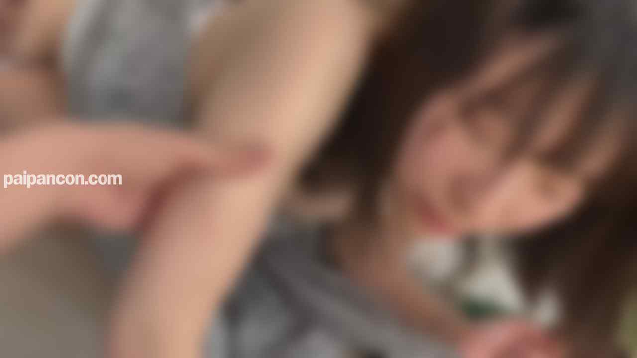 FC2-PPV-4945343 - 【豪華特典2本付き。7月31日まで】１４８cm天然の田舎暮らし奥さん。旦那の寝てる横でフェラ。旦那もお金が無くて3Pで弁済。 thumbnail_7.jpg